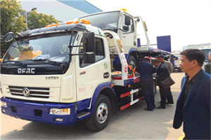 阜阳汽车道路救援拖车价格